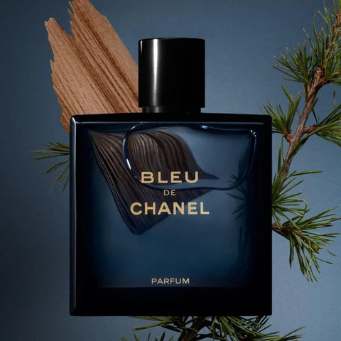 Bleu de Chanel Eau de Parfum – A Captivating and Grand Masculine Fragrance